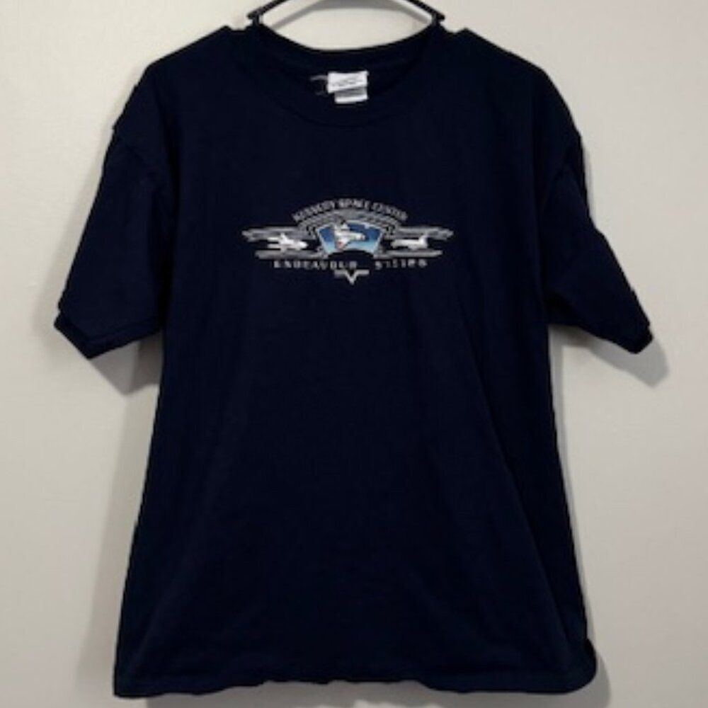 USED Woman's Kennedy Space Center Short Sleeve Shirt Color Navy Blue Size Large